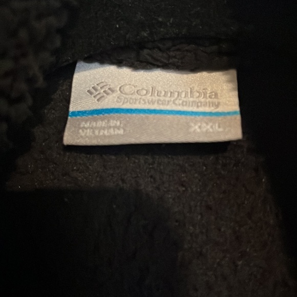 Women's Columbia 2X fuzzy jacket - Picture 3 of 5